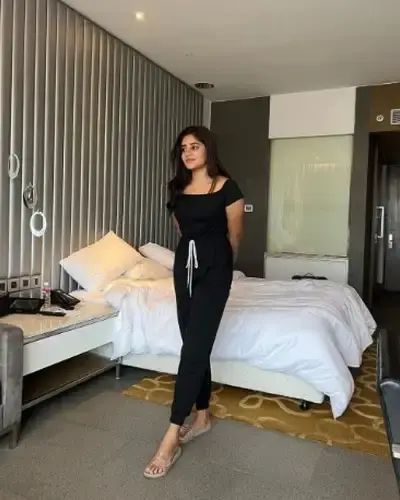 Call Girls Nadia Cash On Delivery